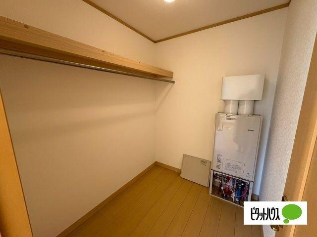 ヴィフレア（103） 収納