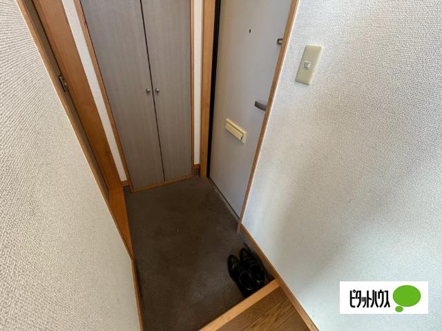 川端トムテＡ 玄関