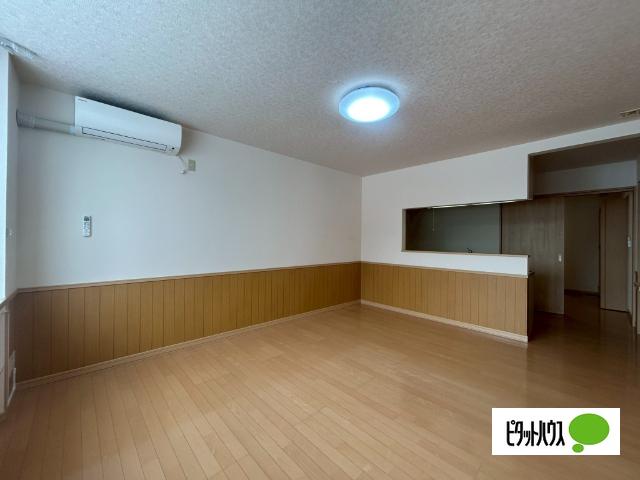 タウンズ緑が丘Ａ（103） 室内