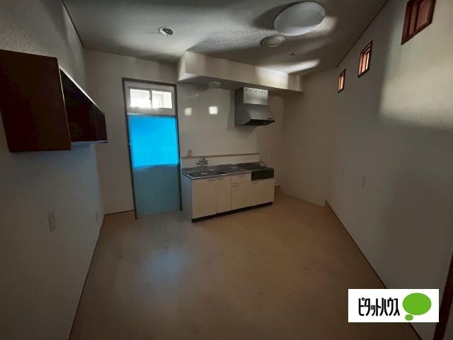 西19条南36（1棟2戸）（WEST） キッチン
