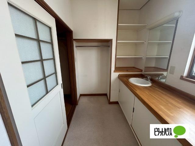 西19条南36（1棟2戸）（WEST） 収納