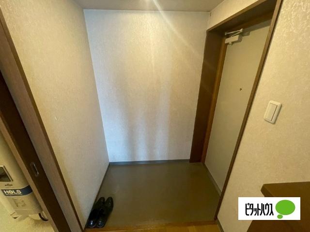 大通11丁目ビル（406） 玄関