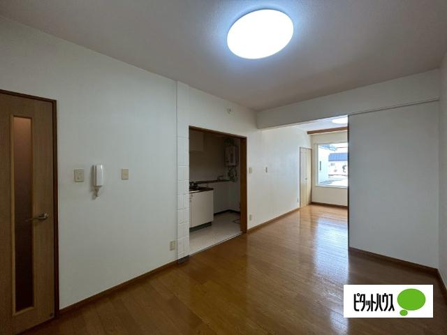 Apt#10 末広（105） 室内