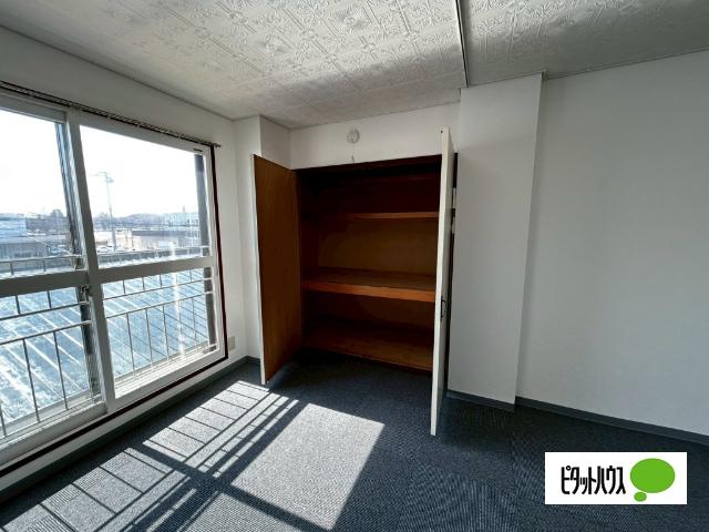 ハイツつじや（B） 収納