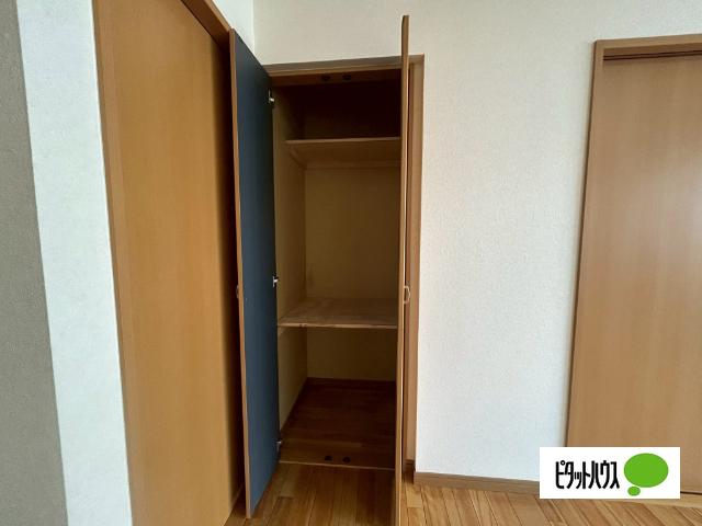 マイハウステンダネス（103） 収納
