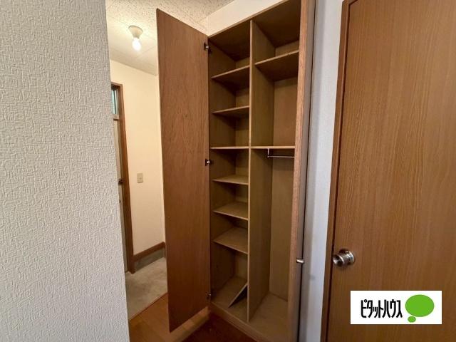 プレズィール春光（203） 収納