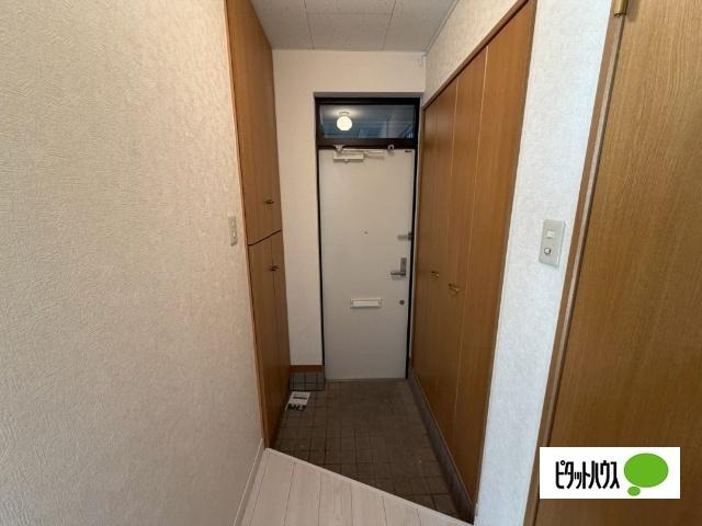 Pre.Catelan（102） 玄関