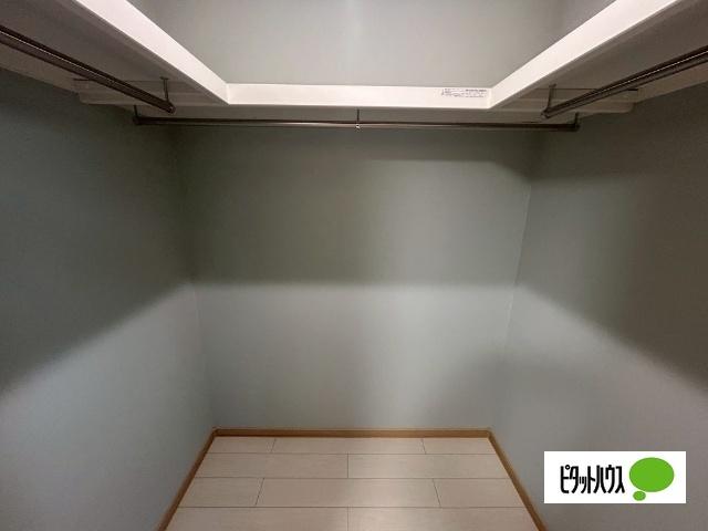 レジデンス・アイ壱号館（F） 収納