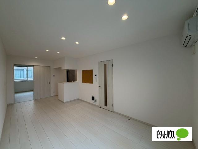 A-third（202） 室内