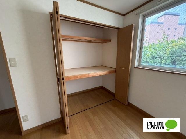 ノンシャラン（102） 収納