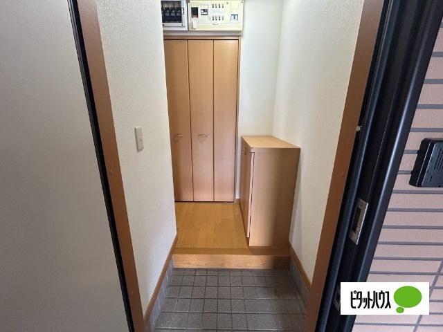 コーポエストリータ（202） 玄関