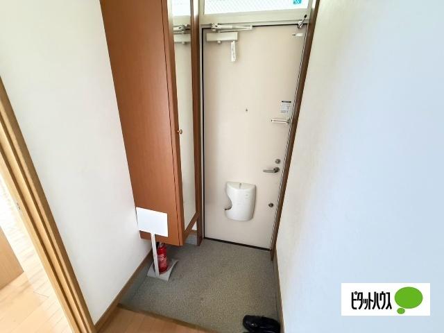 カラリア西1条通り（302） 玄関