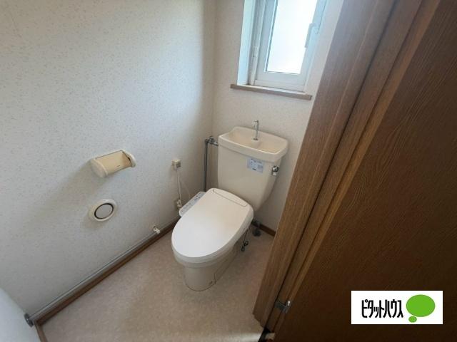 錦町15丁目戸建（1） トイレ