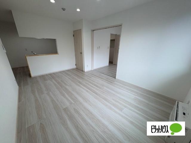 ＣＬＡＳＳＥ　ＸＩＶ（102） リビング