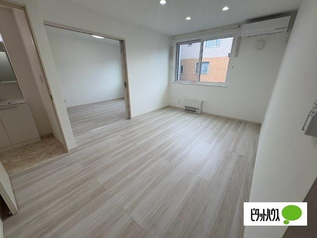 ＣＬＡＳＳＥ　ＸＩＶ（105） リビング