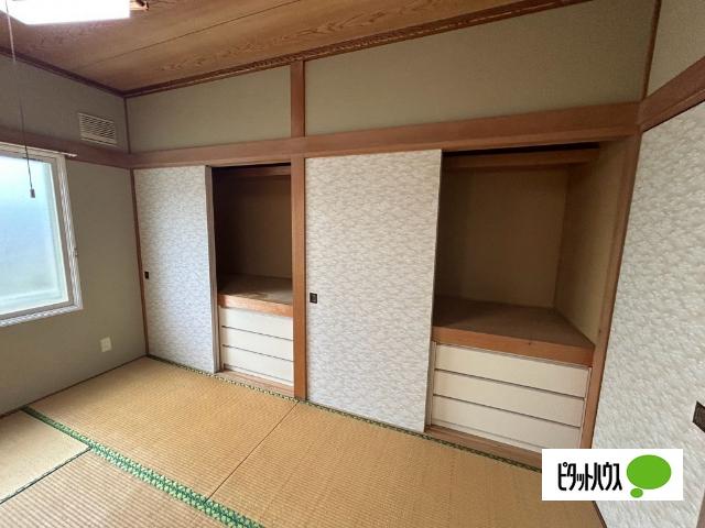 帯広市西十六条南一戸建 収納