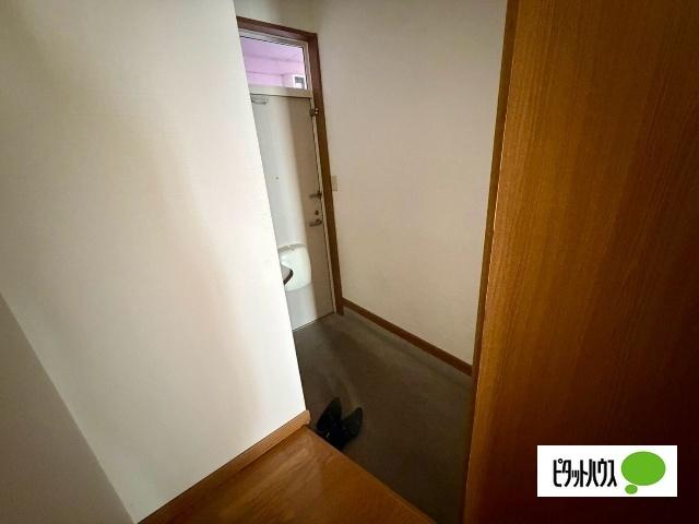 エネーロ（105） 玄関
