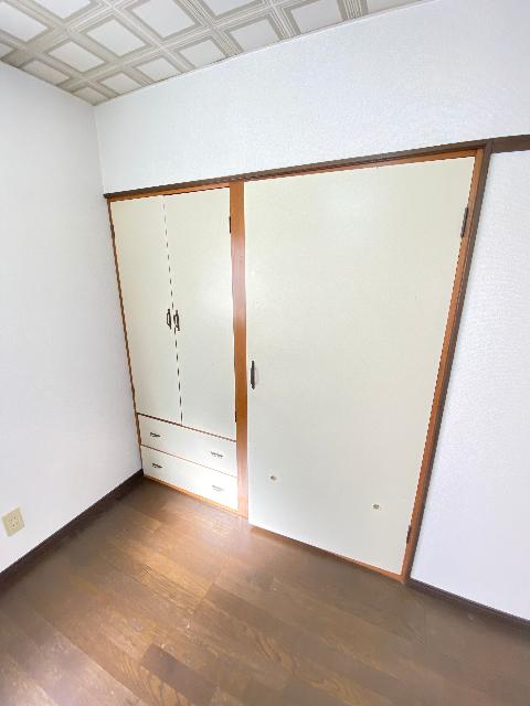 旭町１１３ハイツＢ（102） 収納