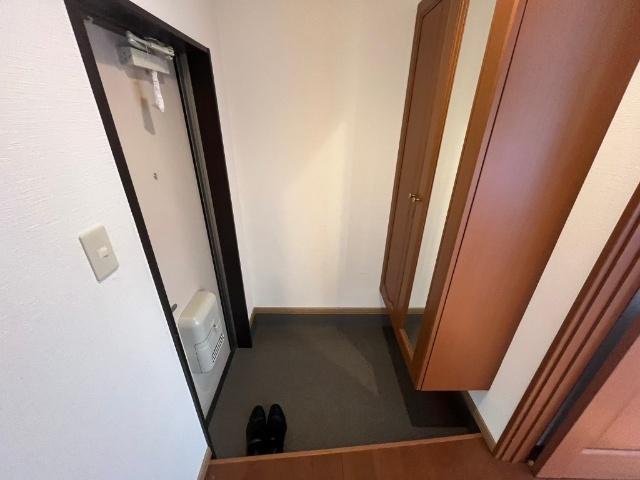 シュペル（303） 玄関
