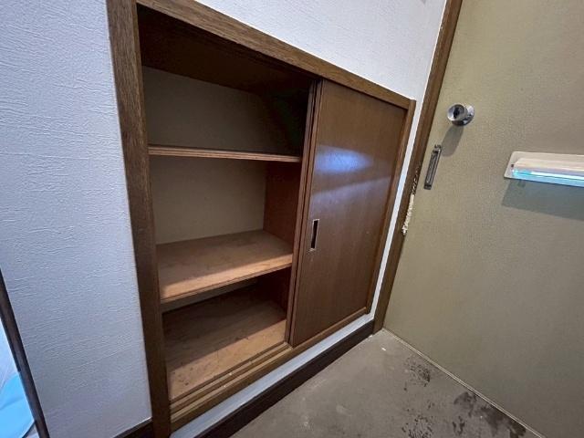 シークヒル（102） 収納