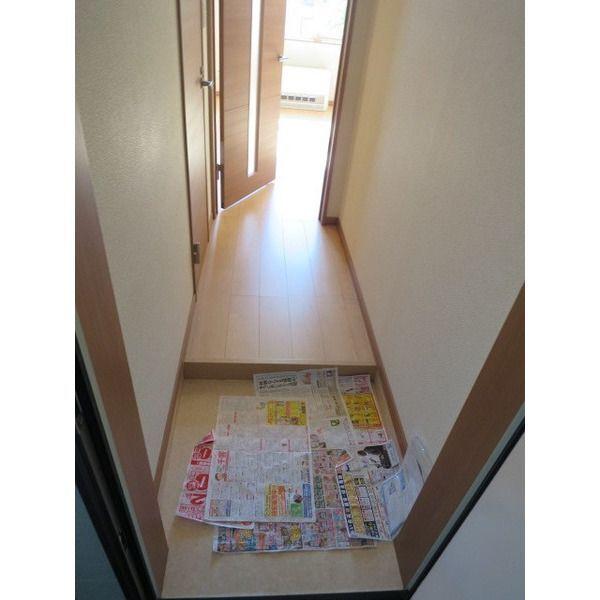 ピースフルⅡ（102） 玄関