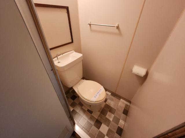 TINY SQUARE Ⅱ（C-2） トイレ