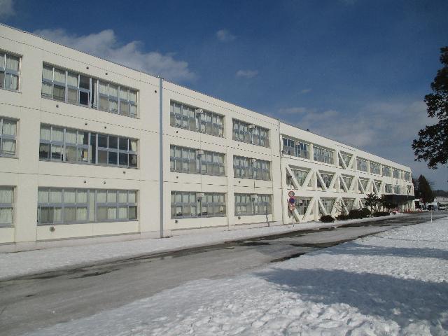 音更町立木野東小学校：631m