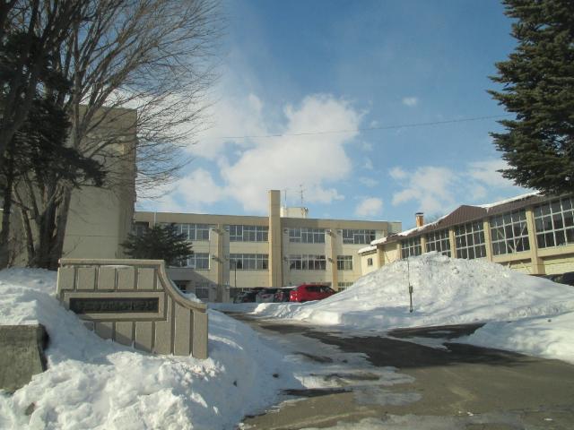 帯広市立開西小学校：1232m