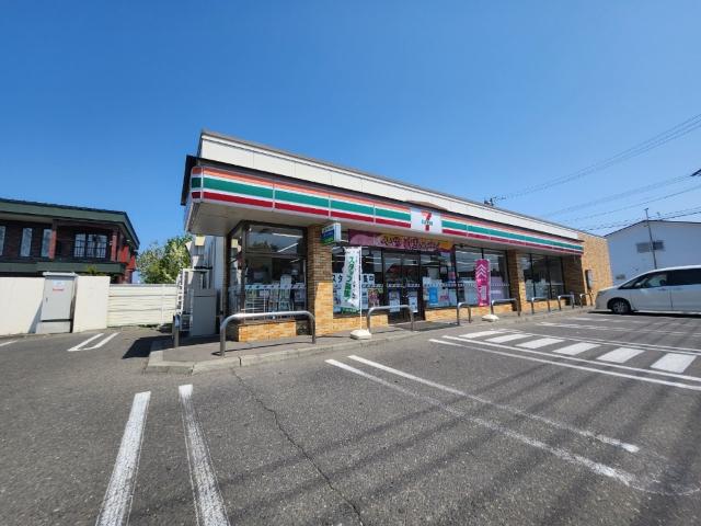 セブンイレブン帯広西14条北店：422m