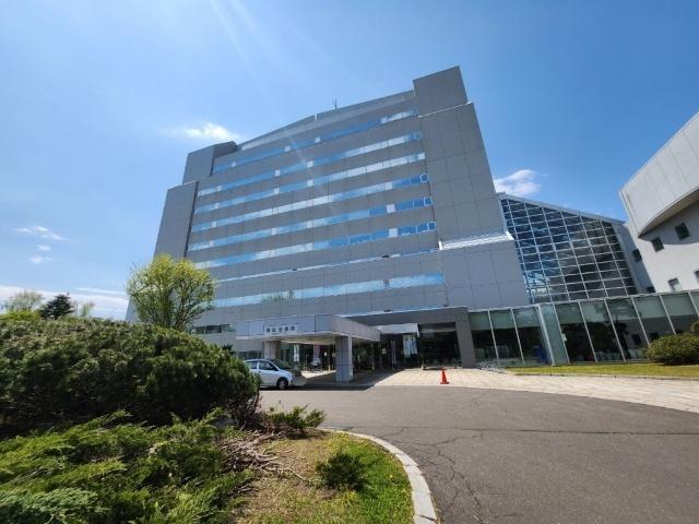 帯広市役所：1074m