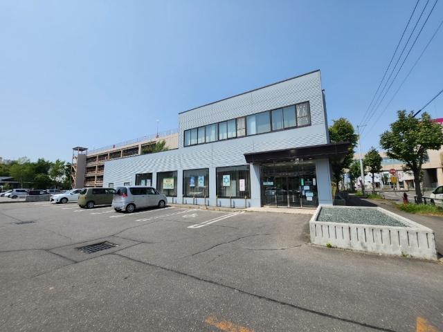 北海道銀行西五条支店：732m