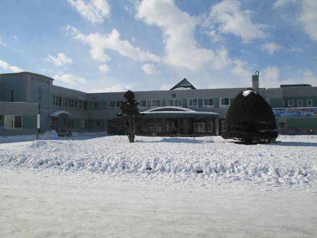 音更町立鈴蘭小学校：1123m