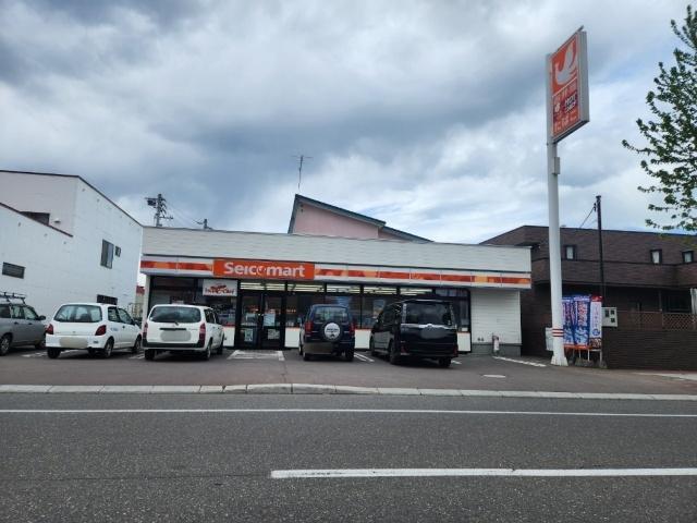 セイコーマートしなだ店：303m