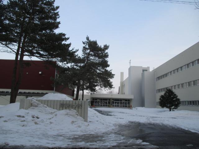 芽室町立芽室中学校：1680m