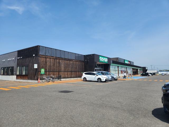 コープさっぽろさつない店：514m