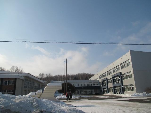 幕別町立札内中学校：1693m