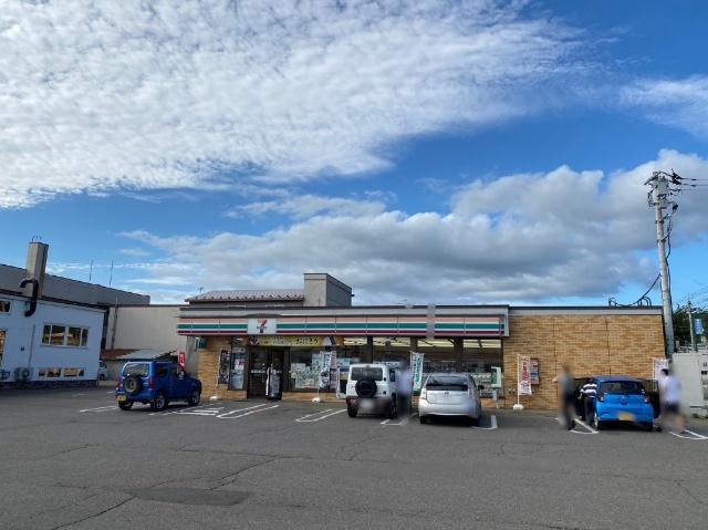 セブンイレブン本別町北店：774m