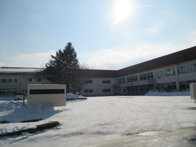 幕別町立札内南小学校：970m