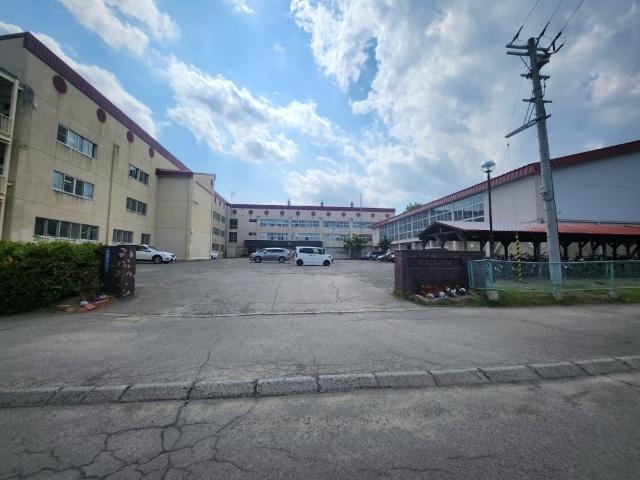 帯広市立南町中学校：390m