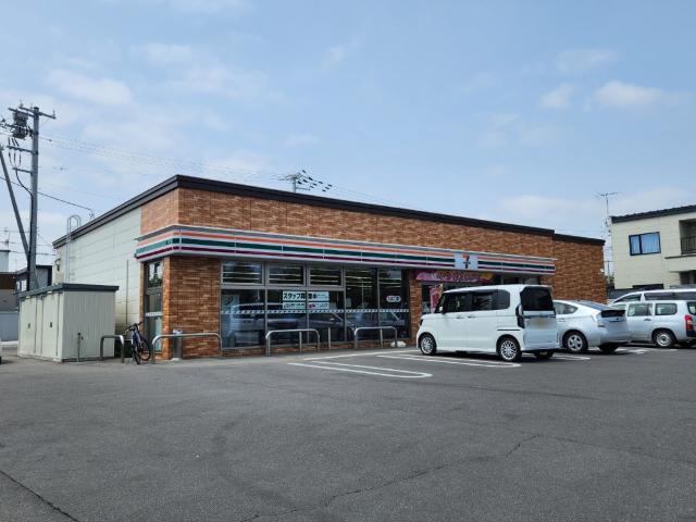 セブンイレブン帯広東4条南店：283m