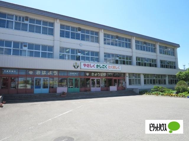 旭川市立東町小学校：725m