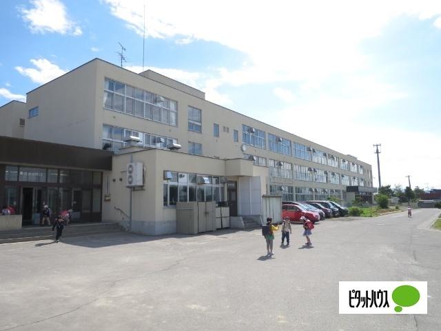 旭川市立東光小学校：1602m