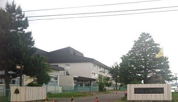 旭川市立永山南小学校：1411m