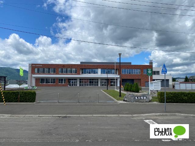 富良野市立東小学校：1005m