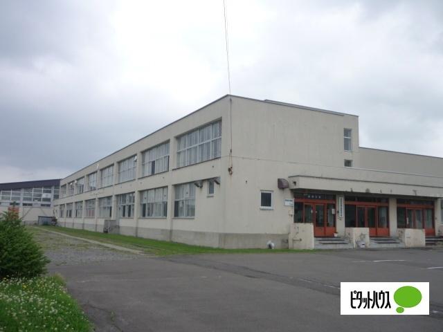旭川市立正和小学校：1468m