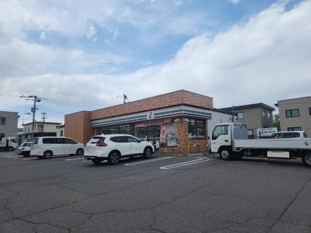 セブンイレブン芽室東4条2丁目店：613m