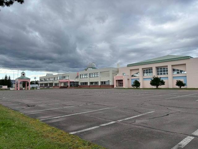 豊頃町立豊頃中学校：3077m
