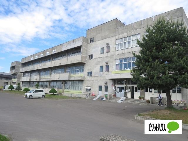 旭川市立東栄小学校：777m
