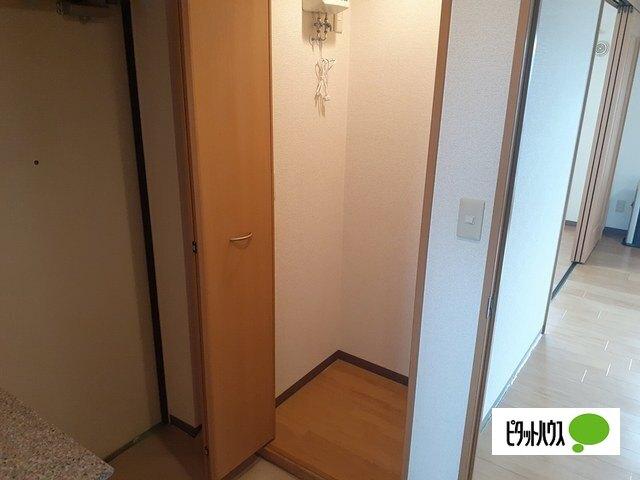 ベルグランデＢ（304） 収納