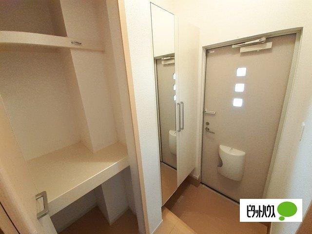 エーデルワイス（101） 玄関